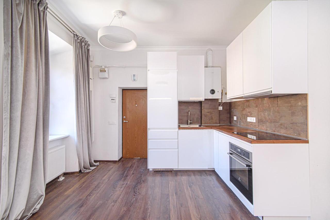 Welcoming Studio In Historic Vilnius With Free Parking By Urban Rent Apartment Exterior foto