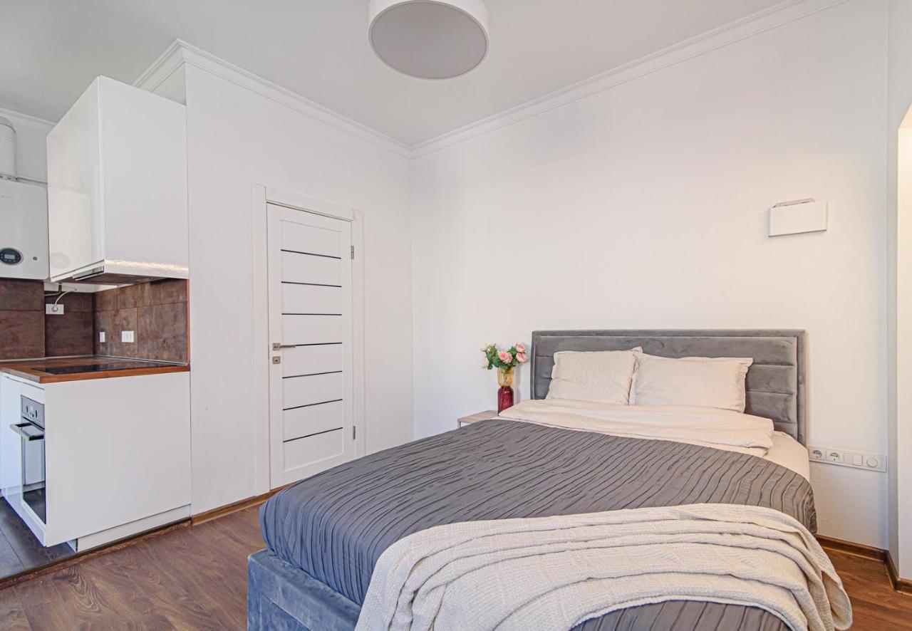 Welcoming Studio In Historic Vilnius With Free Parking By Urban Rent Apartment Exterior foto