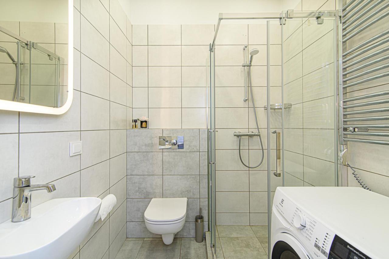 Welcoming Studio In Historic Vilnius With Free Parking By Urban Rent Apartment Exterior foto